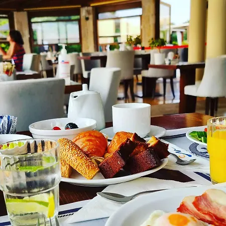 Otel Blue Bay Halkidiki 4*