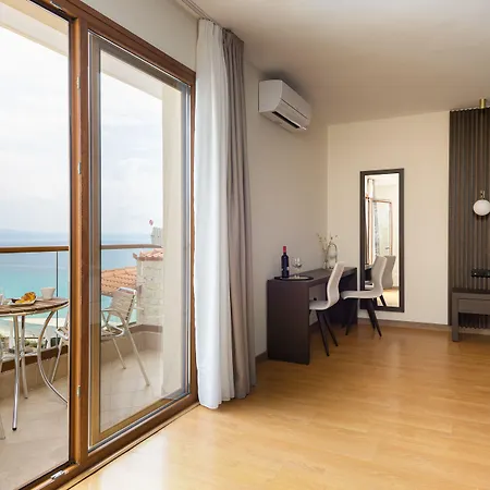 Ξενοδοχείο Blue Bay Halkidiki - Adults Only 4*