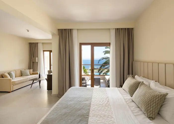 מלון Blue Bay Halkidiki - Adults Only